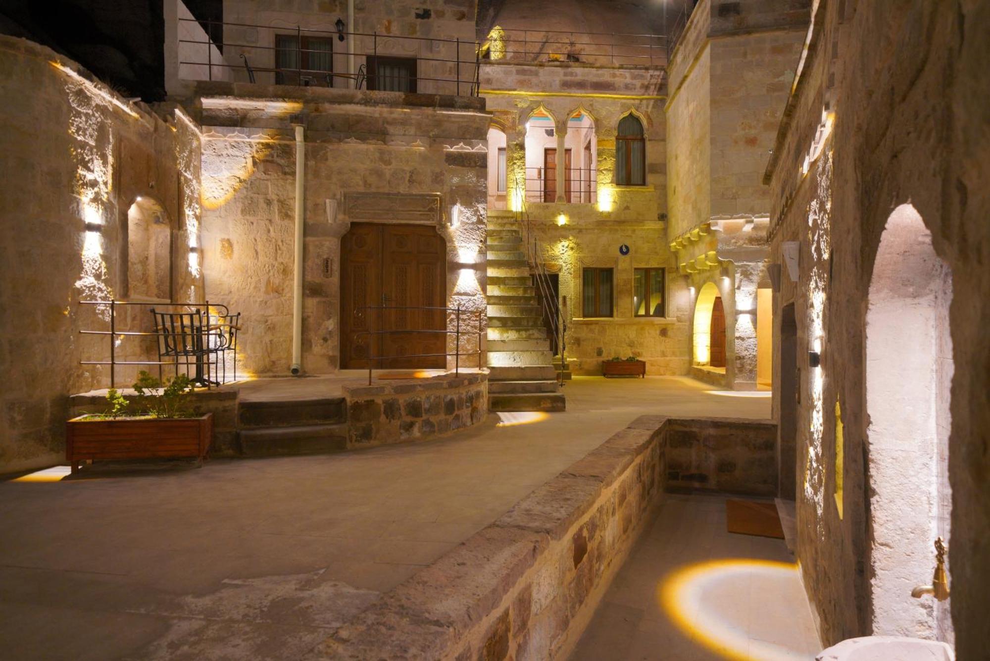 Cappadocia Secret Hill Cave Suites Göreme Exterior photo